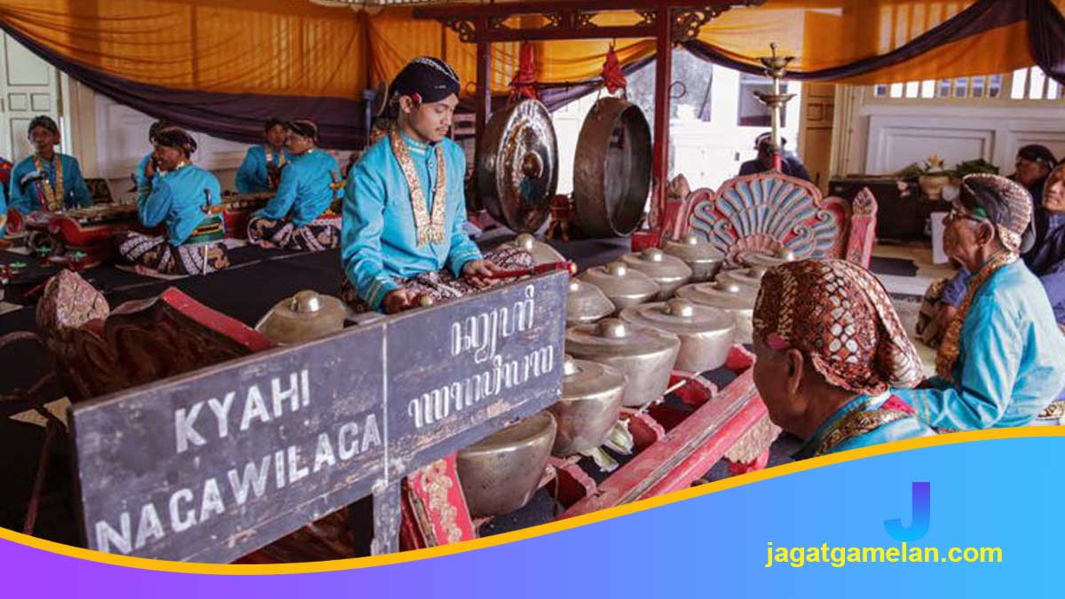Gamelan Jawa Keraton vs Gamelan Komunitas