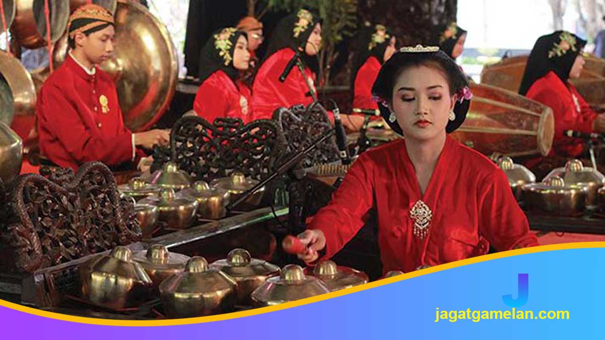 Karawitan-dan-Desain-Pengalaman-Belajar Karawitan dan Desain Pengalaman Belajar