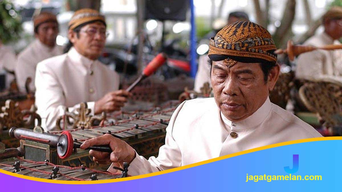 Karawitan-dan-Sistem-Repertoar-Pendidikan Karawitan dan Sistem Repertoar Pendidikan