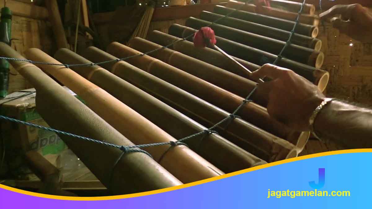 Struktur Ansambel Calung Banyumasan dan Fungsi Tiap Instrumen