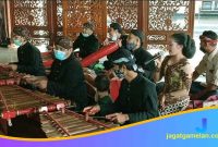 Teknik Finishing dan Perawatan Calung Banyumasan