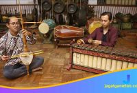 Peran Rebab sebagai Pengarah Melodi dalam Ansambel Gamelan