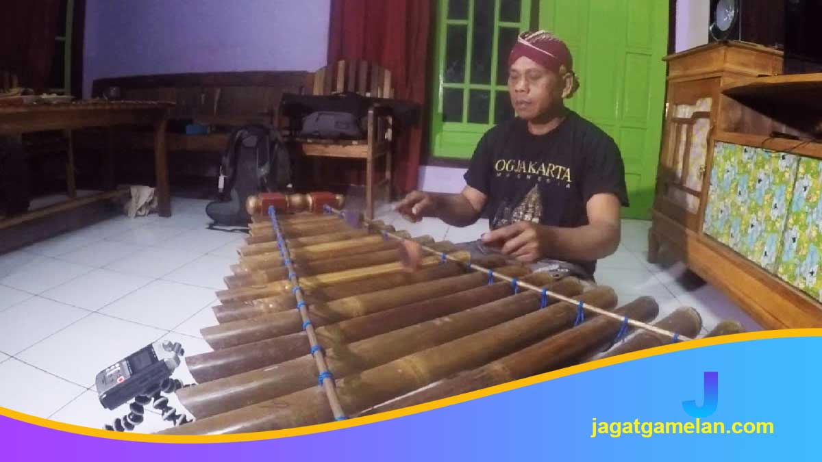 Strategi-Menjadikan-Calung-Banyumasan-sebagai-Konten-Edukasi-Musik-Tradisional Strategi Menjadikan Calung Banyumasan sebagai Konten Edukasi Musik Tradisional
