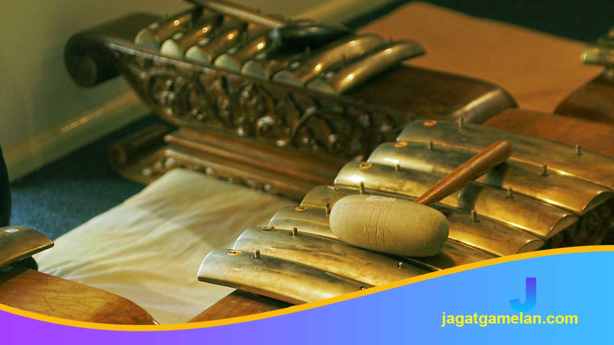 Teknik Sinkronisasi Tabuhan Saron