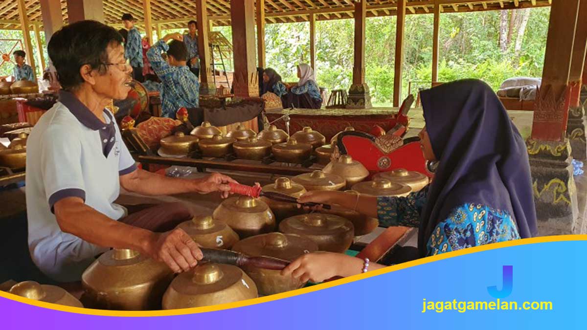 Kesalahan-Fatal-Saat-Belajar-Gamelan Kesalahan Fatal Saat Belajar Gamelan