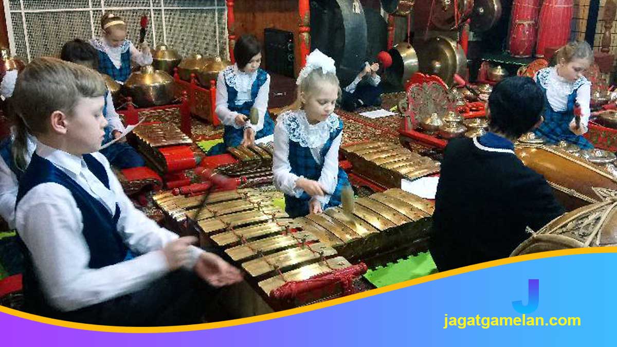 Filosofi Rendah Hati dalam Gamelan