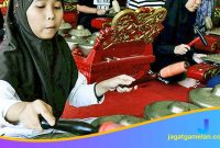 Suara-Gamelan-Tidak-Pernah-Terasa-Membosankan Suara Gamelan Tidak Pernah Terasa Membosankan